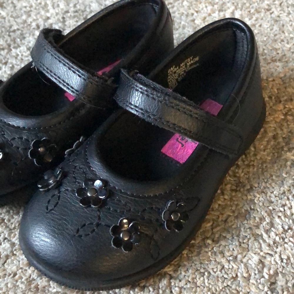 Shoes - Picture 2 of 2